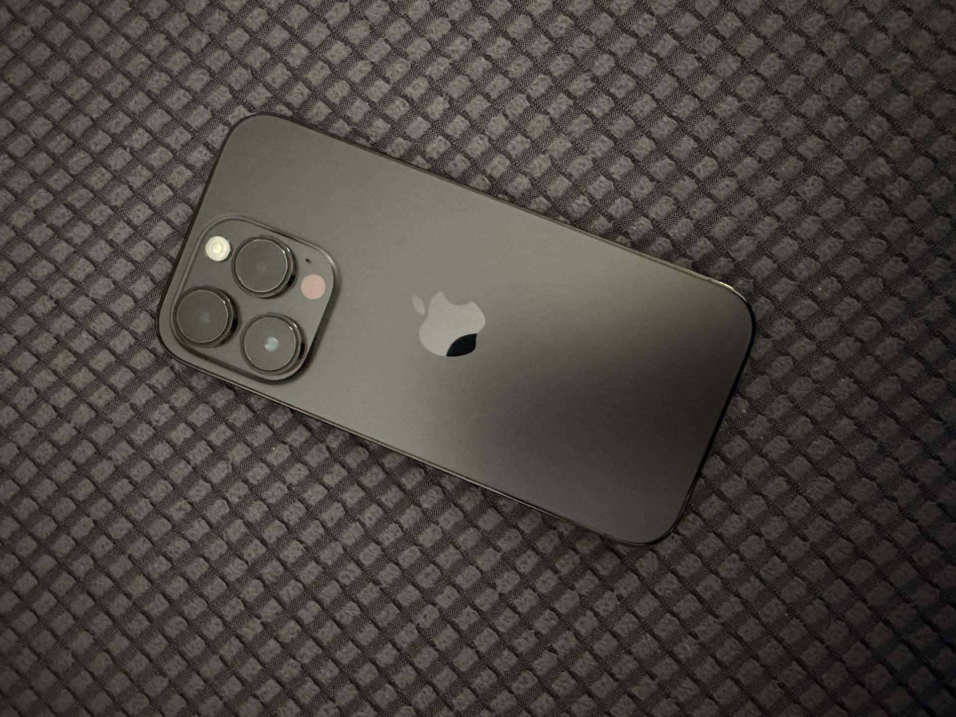 iPhone 14 Pro 128 GB (UNLOCKED)
