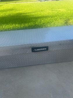 Caja de herramienta Husky $60 obo