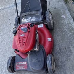 Troy Bilt Self Propelled 6.75hp.  190cc.  Good Working Condition Tested Before Buy It. 180$$ Cash 