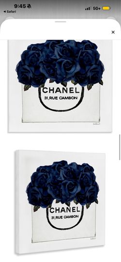 Chic Navy Blue Roses in Glam Wall Art