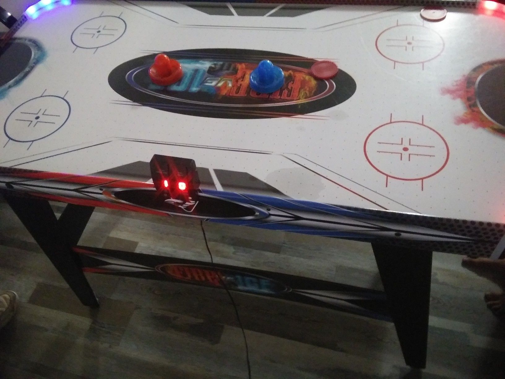 Air Hockey Table