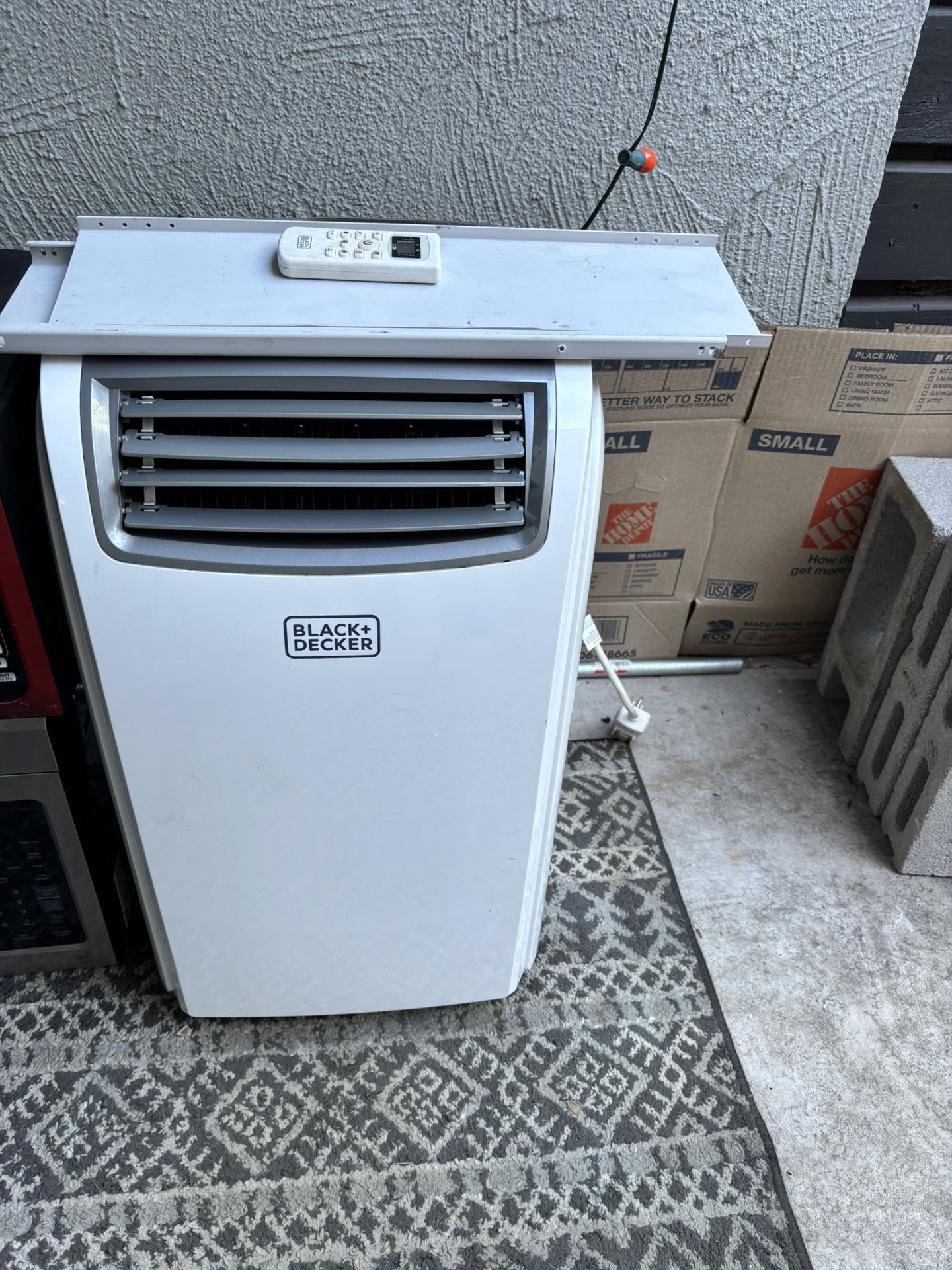 Black+Decker portable air conditioner