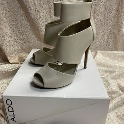 Aldo Shoes Size 7.5