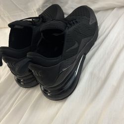 Nike Air Max 270