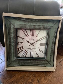 Brand New Quartz Accuracy Indoor Clock -20”x20”