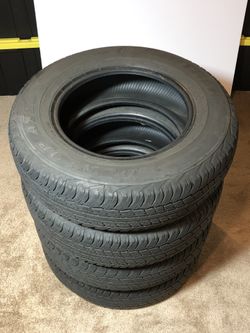 Tire set for a truck p215/70r15