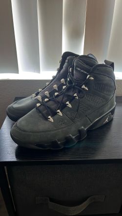 Air Jordan - Size 11