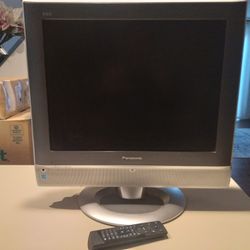 PANASONIC 20 INCH FLAT SCREEN TV WITH REMOTE EXCELLENT!