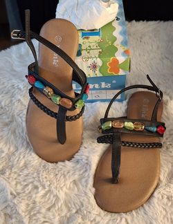 Girls Summer Sandles Sz 13 kids $14