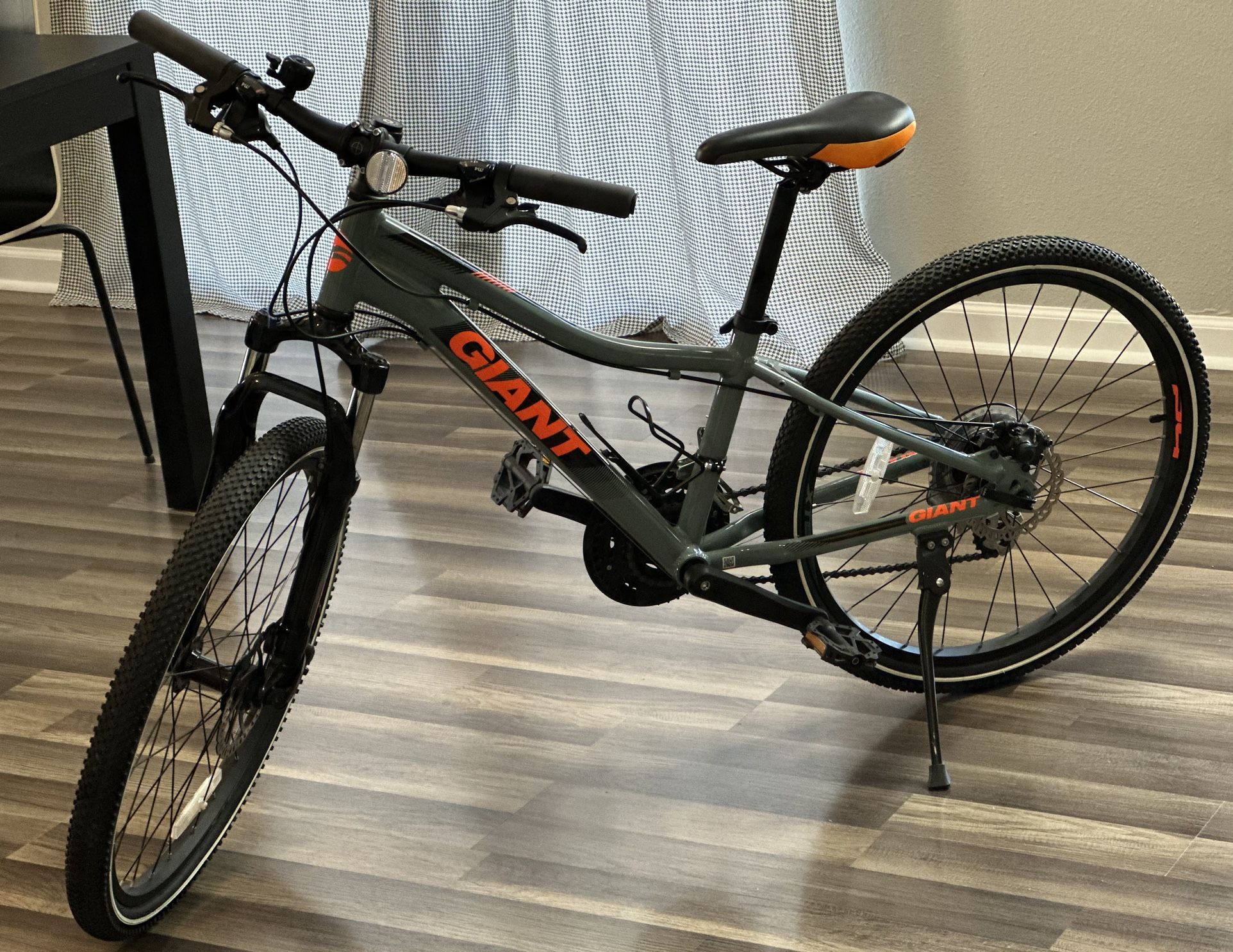 Giant XtC 24 Nearly New! for Sale in Little Rock, AR OfferUp