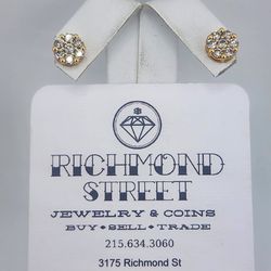 10k gold 1.30ctw Si diamond cluster earrings