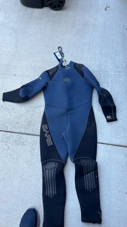 Bare XXL 5 millimeter wet suit