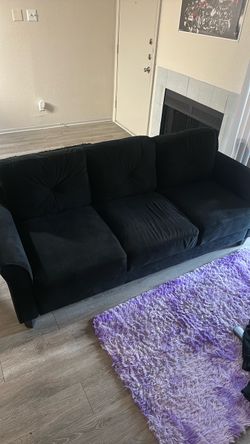 Couch - NEED GONE BY END OF AUGUST