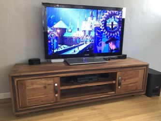 TV/ Media stand