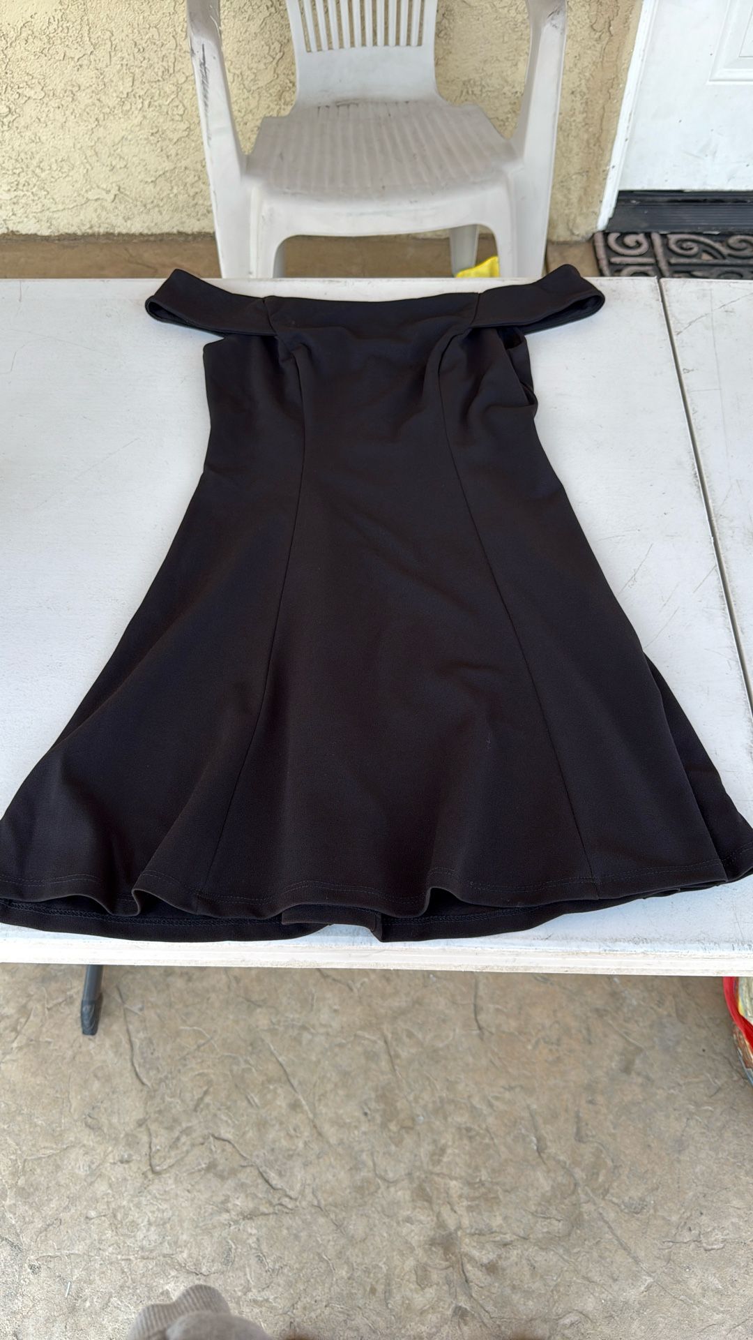 Juniors Black Dress Size 5
