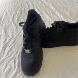 Women Black Air Force 1 Size 6 