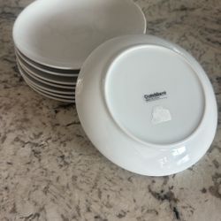 Set Of 8 6.5” Crate And Barrel Dessert Plates 