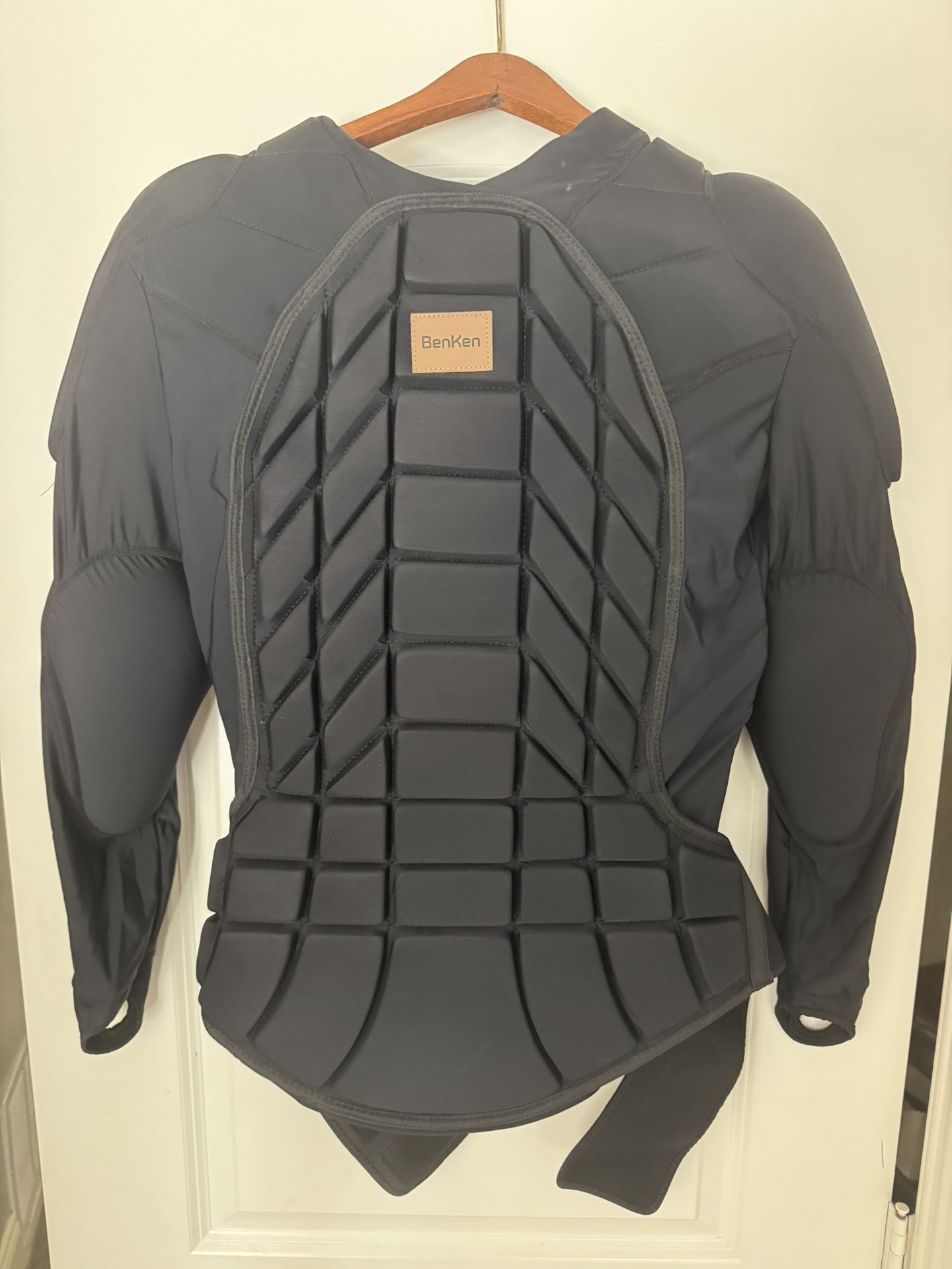 Benken Protective Gear Top Men’s Size L Black Motorcycle & Other Sports