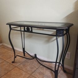 Entry table / Side Table