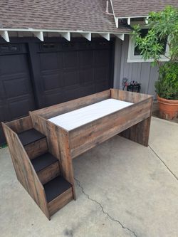 Twin Size Loft Bed