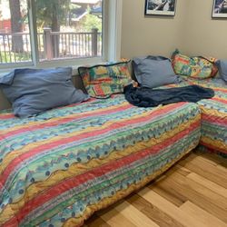 2 Twin Serta Perfect Sleepers