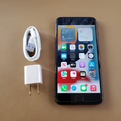 iPhone 7 Plus - UNLOCKED - Like New  