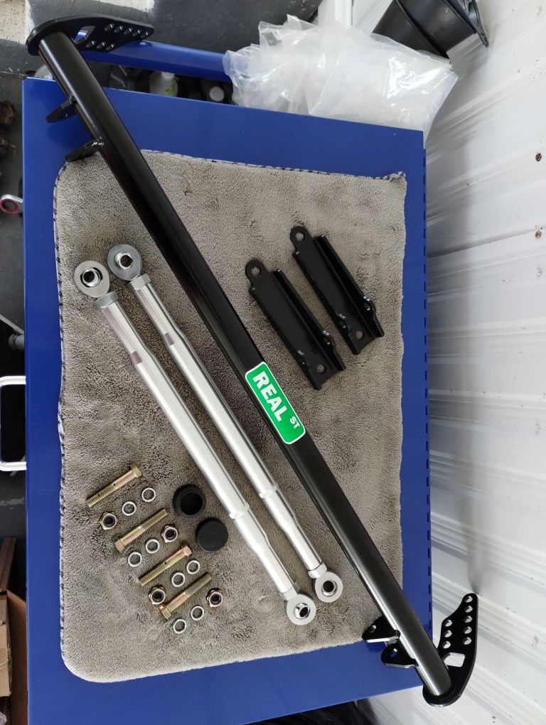 92-00 Honda 94-01 Acura Traction Bar