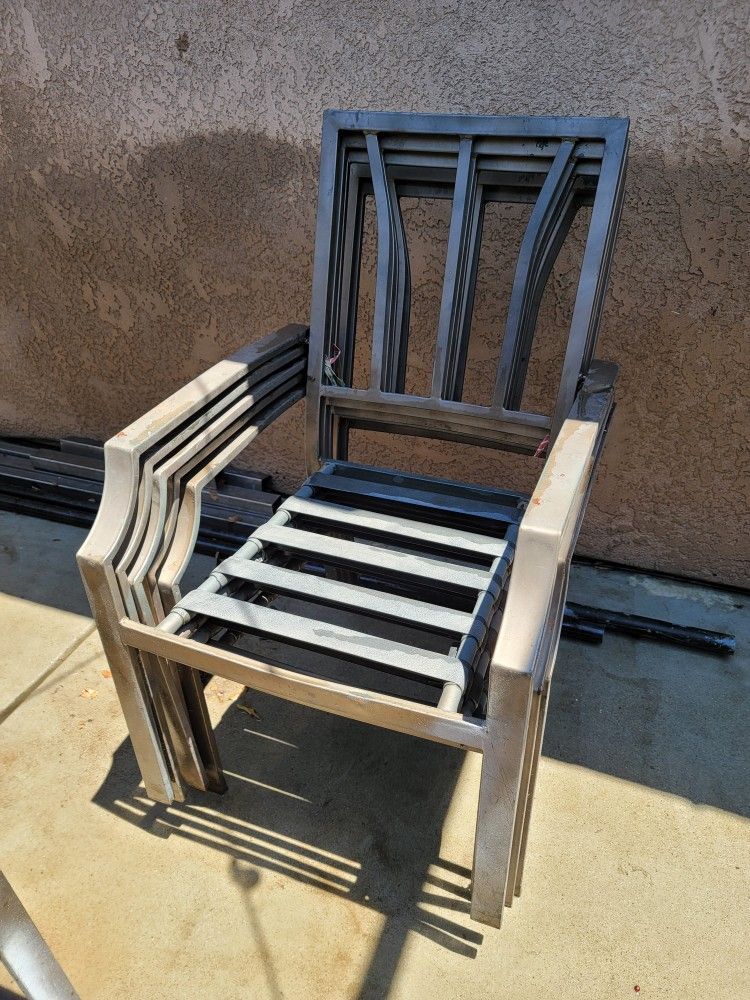 6 OUTDOOR PATIO/LAWN CHAIRS