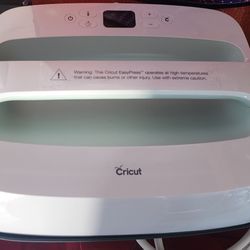 Cricut Easy Press2 Heat Press Machine 