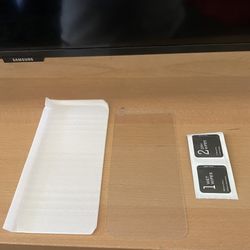 iPhone 14 pro max screen protector