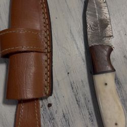 Custom Handmade Damascus Knife – Wood & Ivory Handle + Leather Sheath