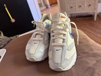 Nike Air Max Dawn Sneakers White Blue 8-1/2