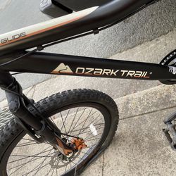 Ozark Trail Glide Mountain bike