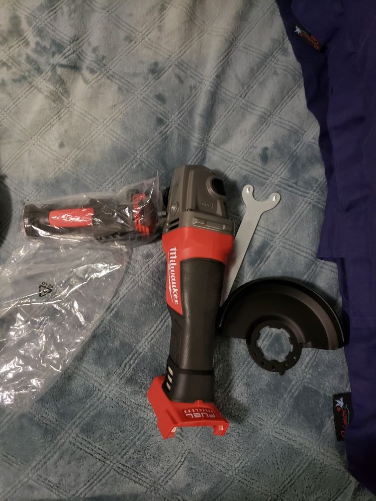 Milwaukee grinder m18 redlithium fuel