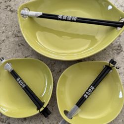 NEW  Plates Kai Crate & Barrel Set Of 3