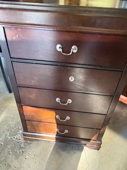 Drawer dresser
