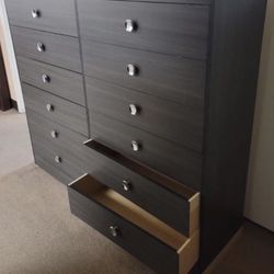 Grey Dresser Big New $399
