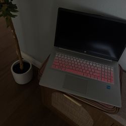 HP Laptop 17.3