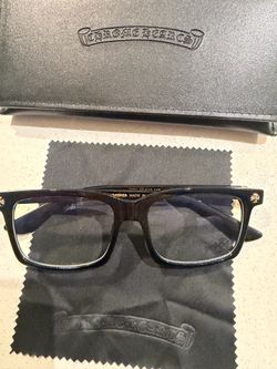 Designer eyeglasses