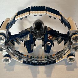 Lego 7661- Jedi Starfighter with Hyperdrive Booster Ring