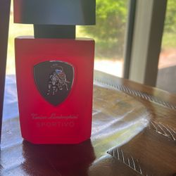 Red Candy Apple. Smells Very Delightful Definitely A Mood Changer.