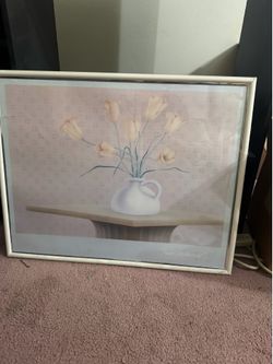 Vintage Tudor Interiors Floral Tulip Wall Art – Framed
