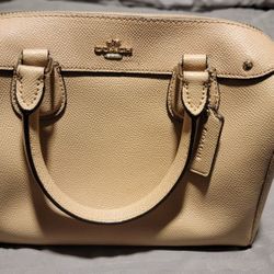 Coach Nud€ Handbag Crossbody 