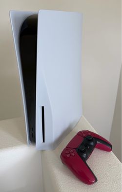 PS5 Disc Console 825GB in great condition with controller. $450