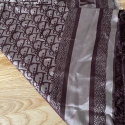 Beautiful wool scarf