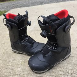 Snowboarding boots- men 10.5