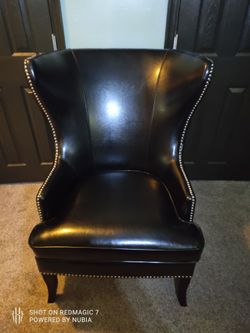 Leather arm chair