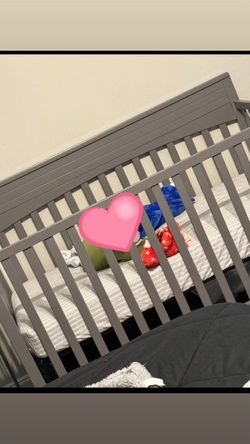 Baby crib grey