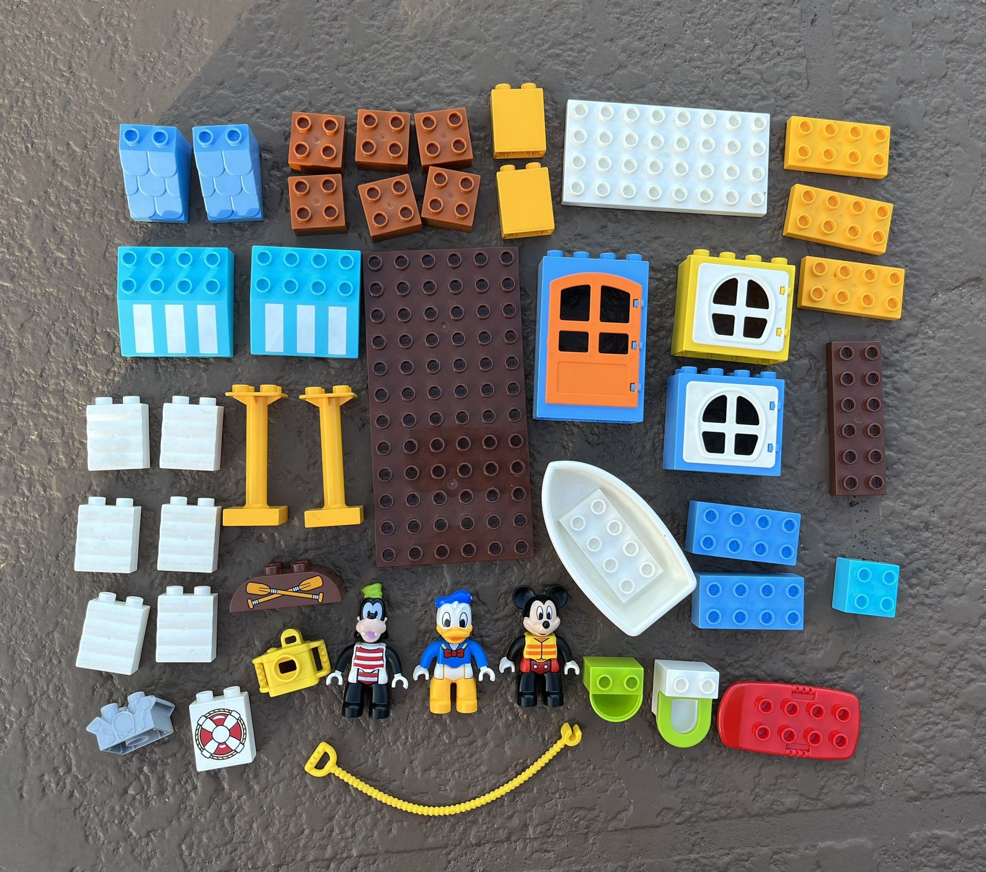 Disney Lego Duplo Mickey Friends Beach House Building Kit 10827 complete for Sale in Fort Lauderdale FL OfferUp