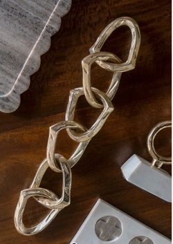 Gold link chain decor
